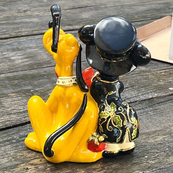 DISNEY LIGHTED CLOISONNÉ MICKEY MOUSE AND PLUTO WITH PRESENT IN BOX ROMAN XMAS - Picture 6 of 11